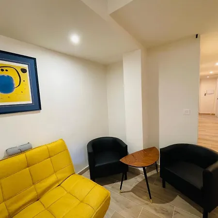 Plaza De Utrillas Apartment *